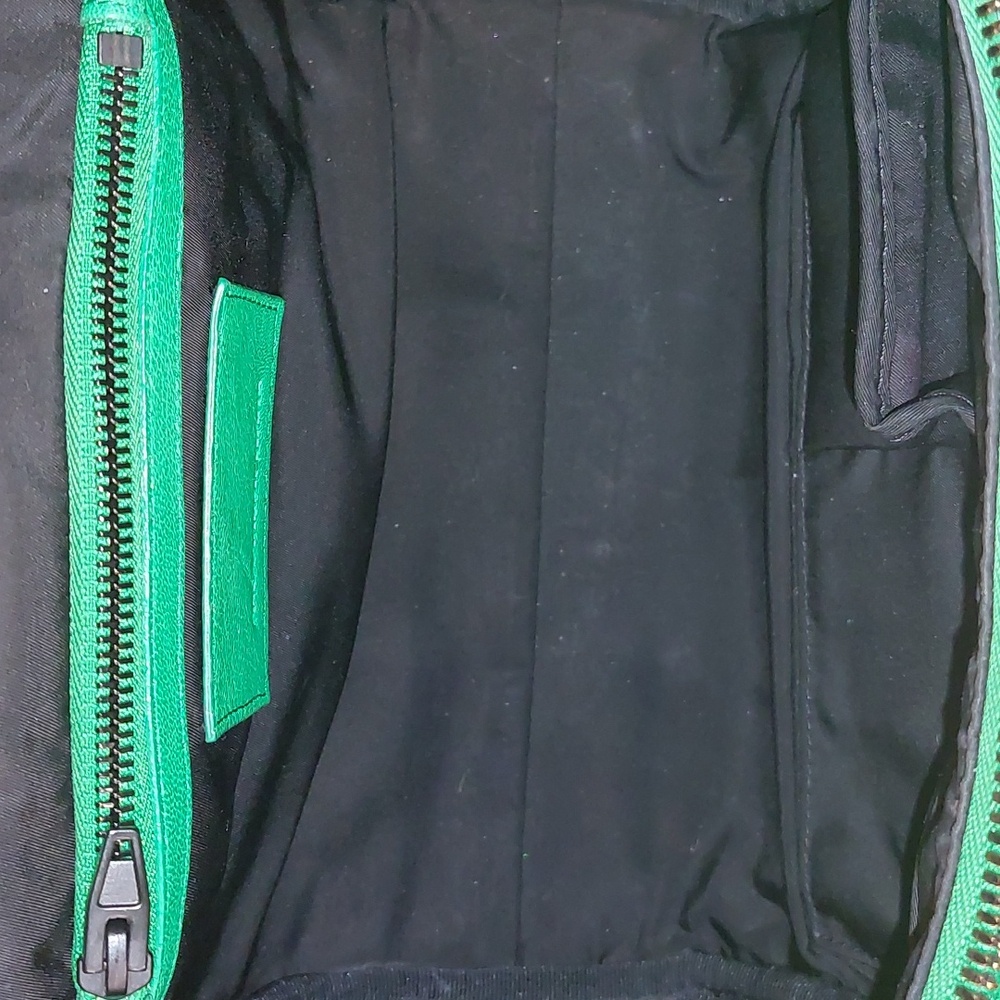 Alexander WANG ROCKIE 💚 rare Embossed Lambskin In Kelly Green Crossbody - Picture 8 of 13